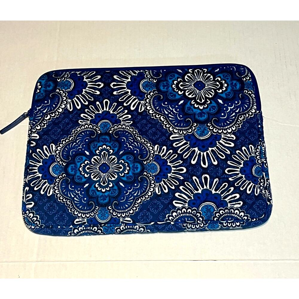 Vera Bradley Quilted Paisley Tablet Laptop Ipad Case Bag Blue 14"W x 11"H